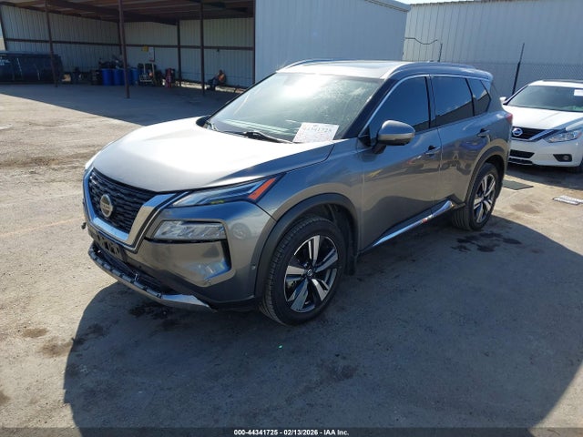 JN8AT3DCXMW106285 Nissan Rogue Platinum Fwd