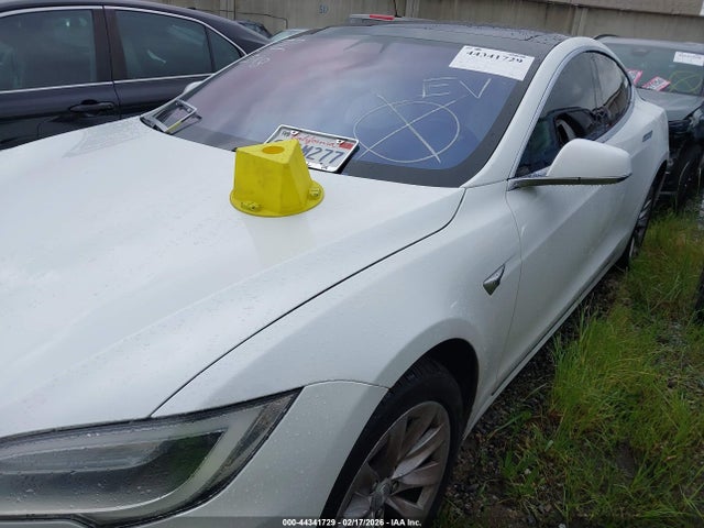 2017 TESLA MODEL S 5YJSA1E29HF206100 Photo 1