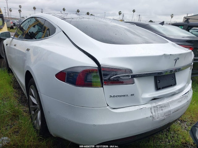 2017 TESLA MODEL S 5YJSA1E29HF206100 Photo 2