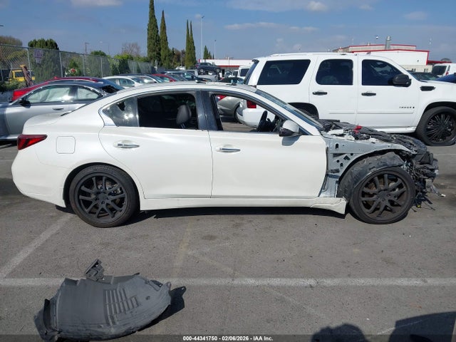 JN1EV7AP7JM353926 Infiniti Q50 3.0t Luxe