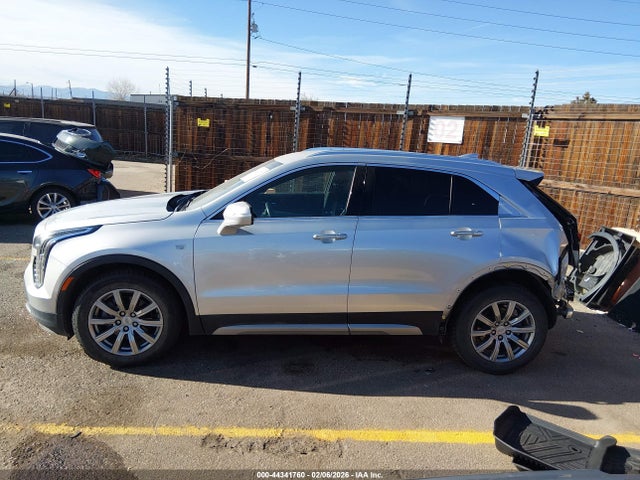 Продажа на аукционе авто 2022 Cadillac Xt4 Awd Premium Luxury, vin: 1GYFZDR45NF112255, номер лота: 44341760