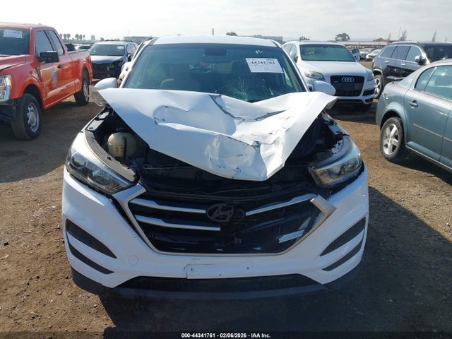 Продажа на аукционе авто 2017 Hyundai Tucson Se, vin: KM8J23A45HU287742, номер лота: 44341761