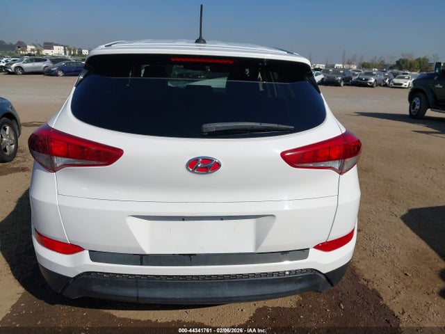 Продажа на аукционе авто 2017 Hyundai Tucson Se, vin: KM8J23A45HU287742, номер лота: 44341761
