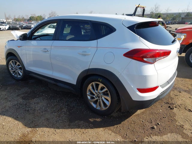 Продажа на аукционе авто 2017 Hyundai Tucson Se, vin: KM8J23A45HU287742, номер лота: 44341761