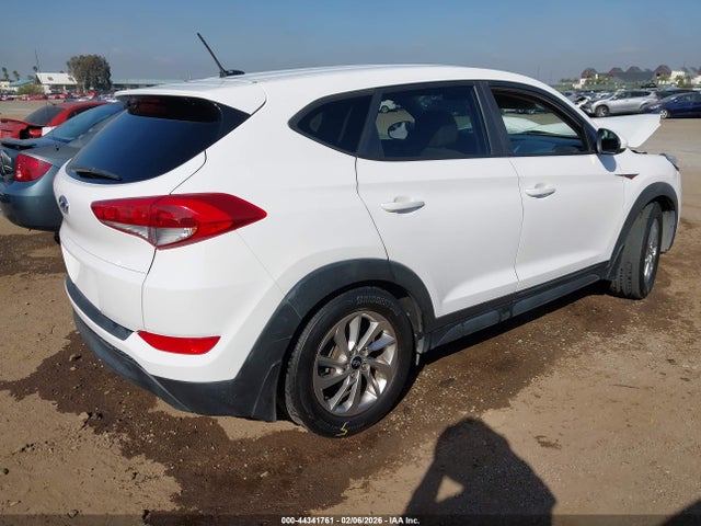 Продажа на аукционе авто 2017 Hyundai Tucson Se, vin: KM8J23A45HU287742, номер лота: 44341761