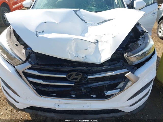 Продажа на аукционе авто 2017 Hyundai Tucson Se, vin: KM8J23A45HU287742, номер лота: 44341761