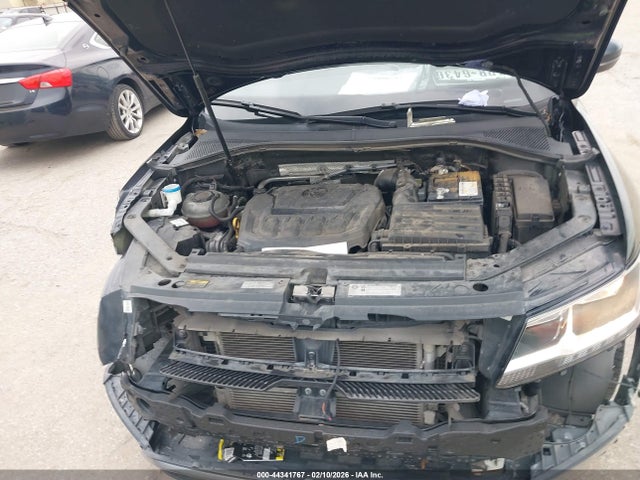 2018 Volkswagen Tiguan 2.0t Se/2.0t Sel მანქანა იყიდება აუქციონზე, vin: 3VV3B7AX0JM178857, აუქციონის ნომერი: 44341767