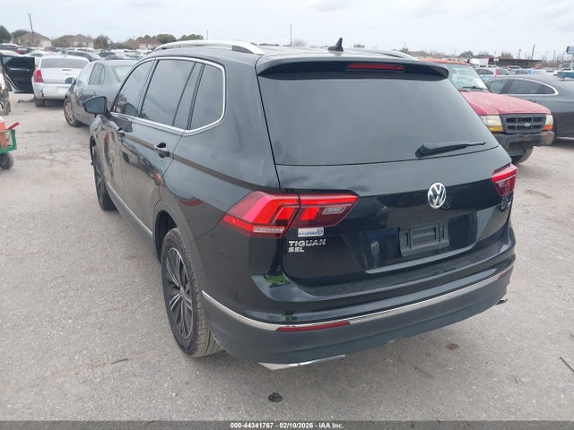 2018 Volkswagen Tiguan 2.0t Se/2.0t Sel მანქანა იყიდება აუქციონზე, vin: 3VV3B7AX0JM178857, აუქციონის ნომერი: 44341767