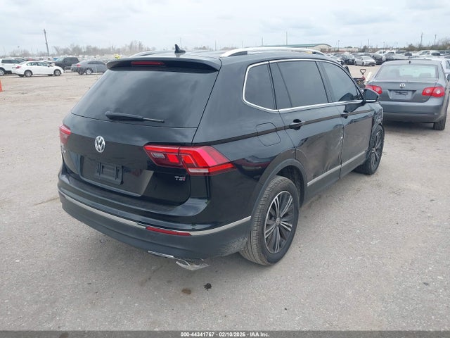 2018 Volkswagen Tiguan 2.0t Se/2.0t Sel მანქანა იყიდება აუქციონზე, vin: 3VV3B7AX0JM178857, აუქციონის ნომერი: 44341767