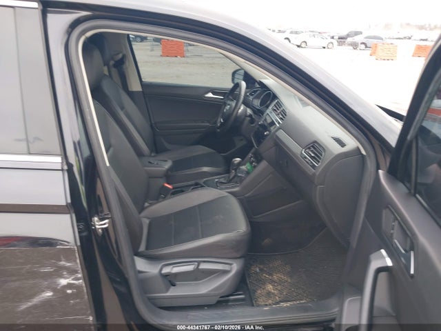 2018 Volkswagen Tiguan 2.0t Se/2.0t Sel მანქანა იყიდება აუქციონზე, vin: 3VV3B7AX0JM178857, აუქციონის ნომერი: 44341767