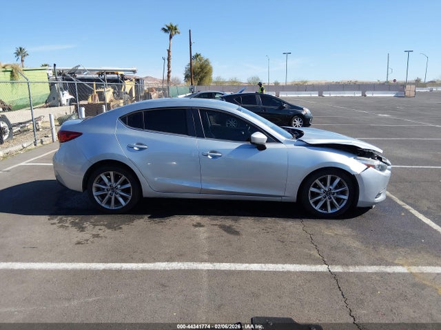 3MZBN1V72HM120331 Mazda Mazda3 Touring