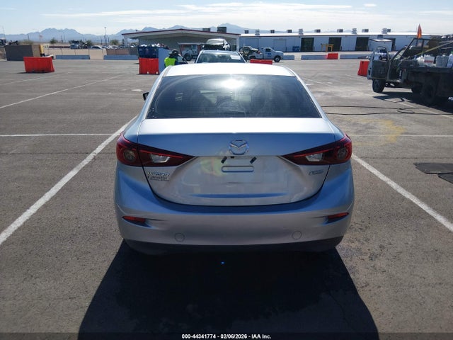 3MZBN1V72HM120331 Mazda Mazda3 Touring