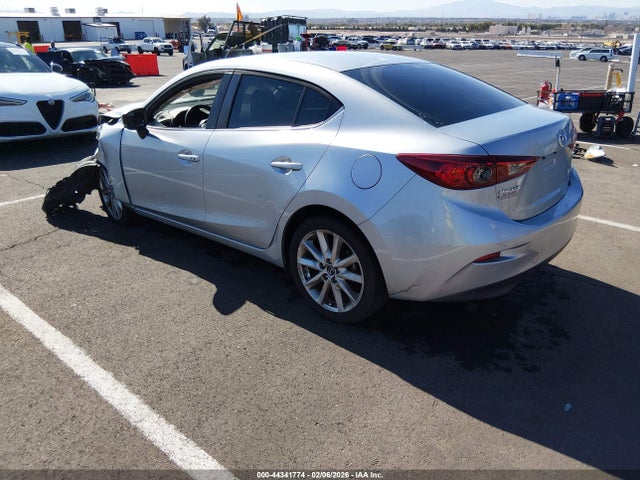 3MZBN1V72HM120331 Mazda Mazda3 Touring