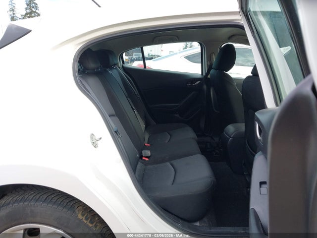 2015 Mazda Mazda3 I Sport მანქანა იყიდება აუქციონზე, vin: 3MZBM1K76FM230772, აუქციონის ნომერი: 44341778