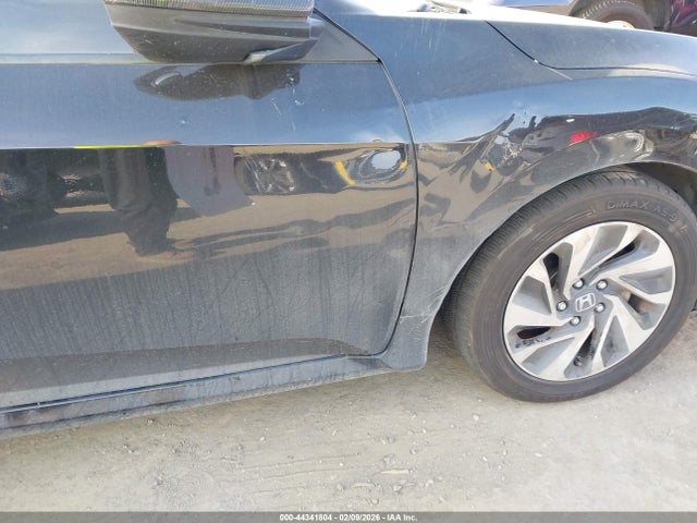 SHHFK7H25JU422155 Honda Civic Lx