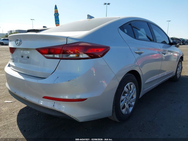 KMHD74LFXHU376547 Hyundai ELANTRA SE