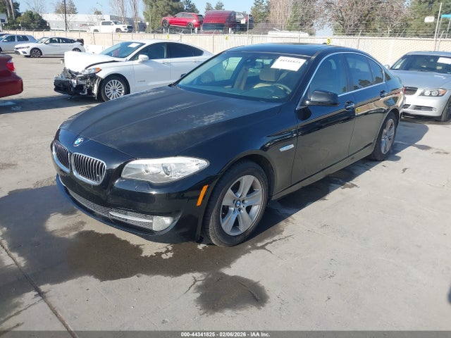 2011 Bmw 528i მანქანა იყიდება აუქციონზე, vin: WBAFR1C58BC747566, აუქციონის ნომერი: 44341825