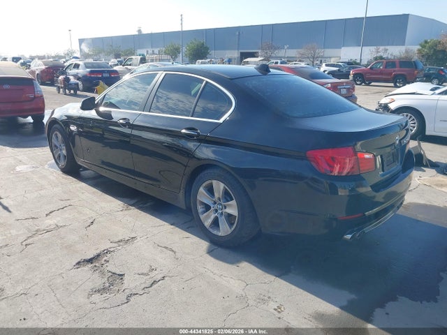 2011 Bmw 528i მანქანა იყიდება აუქციონზე, vin: WBAFR1C58BC747566, აუქციონის ნომერი: 44341825