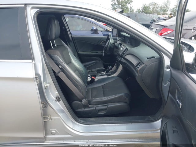 1HGCR2F53HA115829 Honda Accord Sport