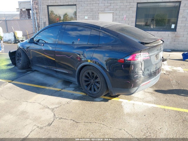 2016 TESLA MODEL X 5YJXCBE21GF023651 Photo 2