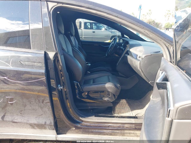 2016 TESLA MODEL X 5YJXCBE21GF023651 Photo 4