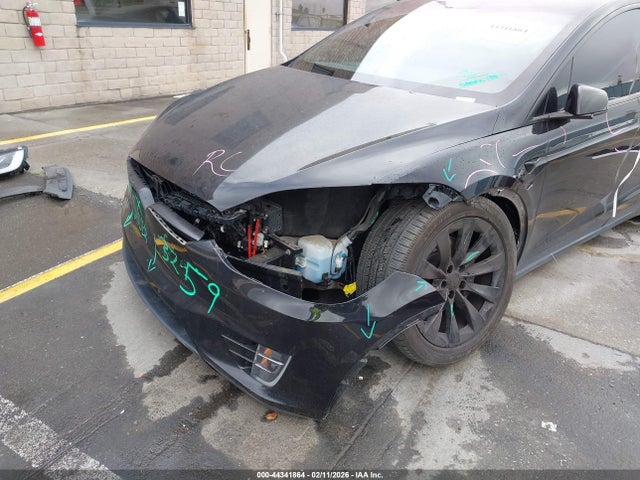 2016 TESLA MODEL X 5YJXCBE21GF023651 Photo 5