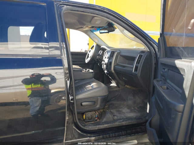 Продажа на аукционе авто 2015 Ram 3500 Chassis Tradesman/slt/laramie, vin: 3C7WRTCLXFG526389, номер лота: 44341876