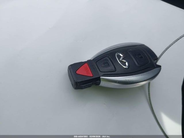 2017 INFINITI QX30 SJKCH5CR8HA020013 Photo 10