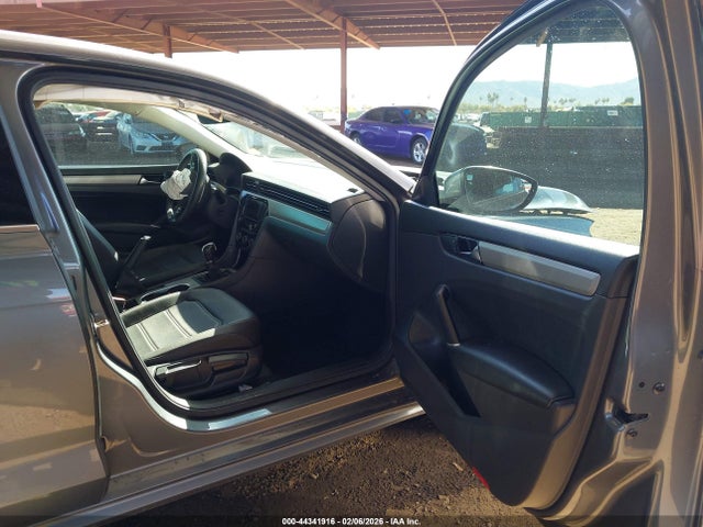 2021 VOLKSWAGEN PASSAT 1VWSA7A31MC003093 Photo 4