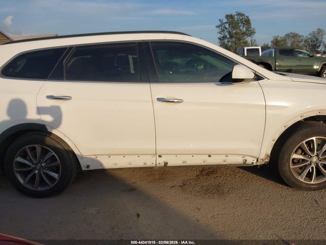 KM8SM4HF2JU258247 Hyundai Santa Fe Se