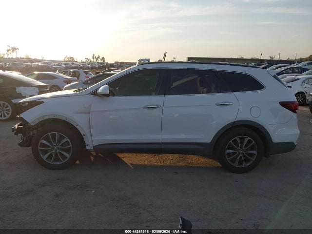 KM8SM4HF2JU258247 Hyundai Santa Fe Se