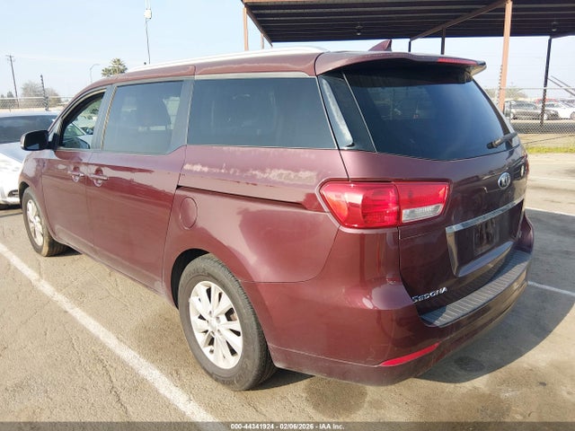 KNDMB5C17F6068363 KIA SEDONA LX
