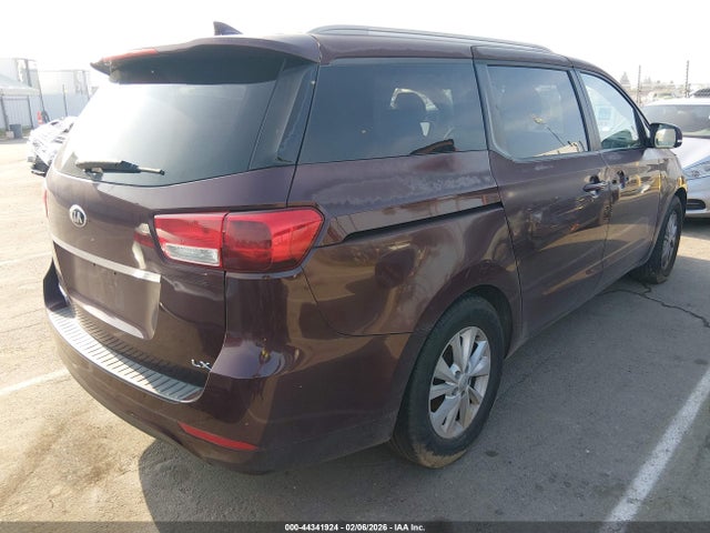 KNDMB5C17F6068363 KIA SEDONA LX