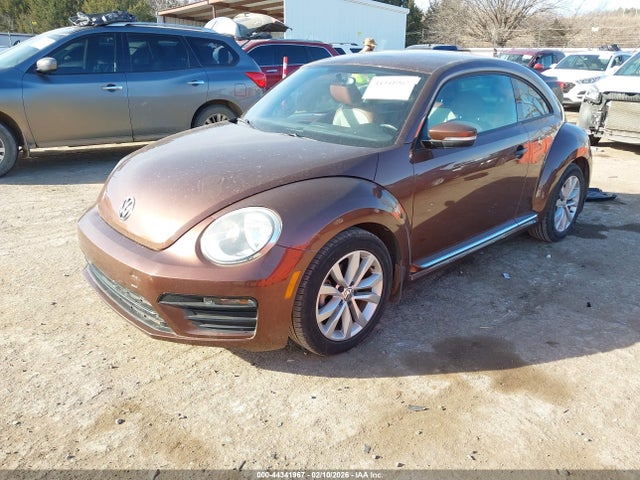 44341967 :رقم المزاد ، 3VWF17AT8HM625342 vin ، 2017 Volkswagen Beetle #pinkbeetle/1.8t Classic/1.8t S مزاد بيع