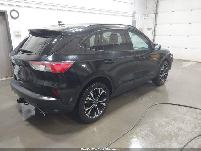 1FMCU9H91MUB14754 Ford ESCAPE SEL