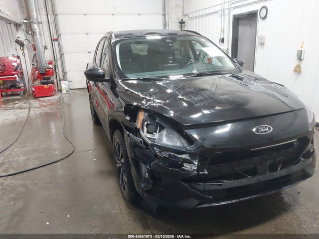 1FMCU9H91MUB14754 Ford ESCAPE SEL
