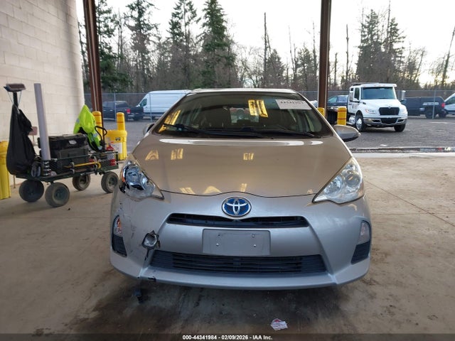 JTDKDTB30E1063154 Toyota Prius C Two
