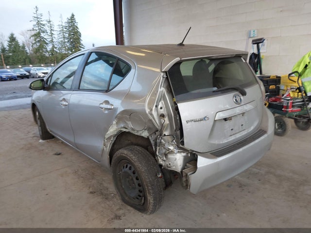 JTDKDTB30E1063154 Toyota Prius C Two