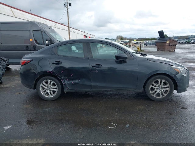 3MYDLBYV6HY172962 Toyota YARIS IA
