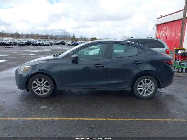 3MYDLBYV6HY172962 Toyota YARIS IA
