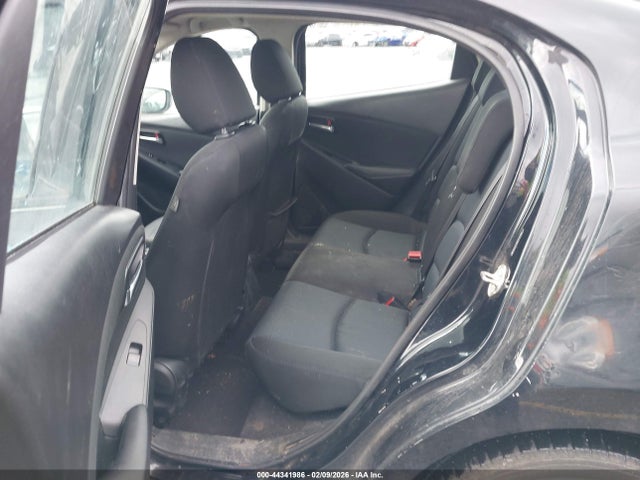 3MYDLBYV6HY172962 Toyota YARIS IA