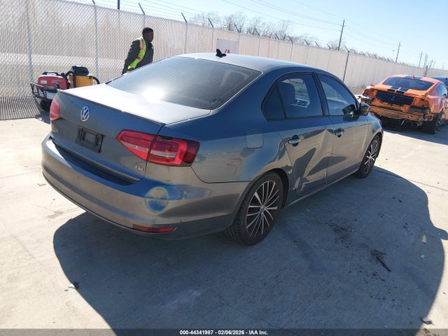 3VWD17AJ0FM211958 Volkswagen Jetta 1.8t Sport