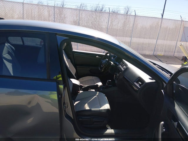 3VWD17AJ0FM211958 Volkswagen Jetta 1.8t Sport