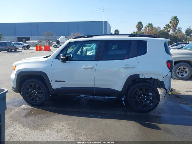 ZACNJDE13NPN79477 Jeep Renegade Altitude 4x4