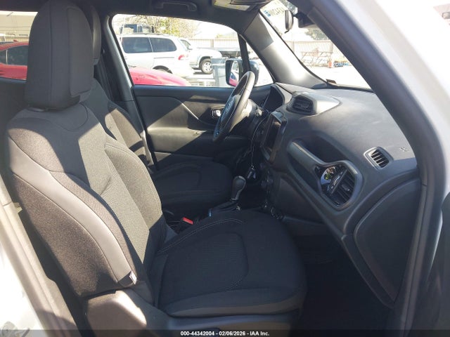 ZACNJDE13NPN79477 Jeep Renegade Altitude 4x4