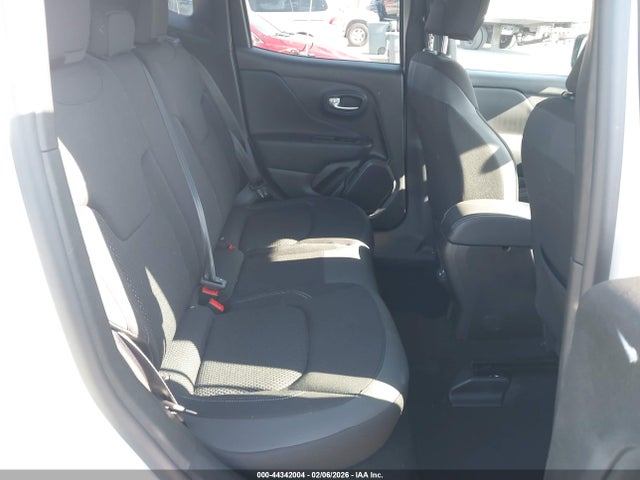 ZACNJDE13NPN79477 Jeep Renegade Altitude 4x4