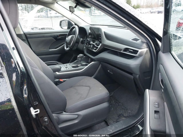 5TDKDRBH8PS043061 Toyota Highlander Le