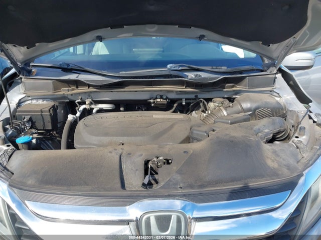 5FNRL6H70JB104977 Honda Odyssey Ex-l