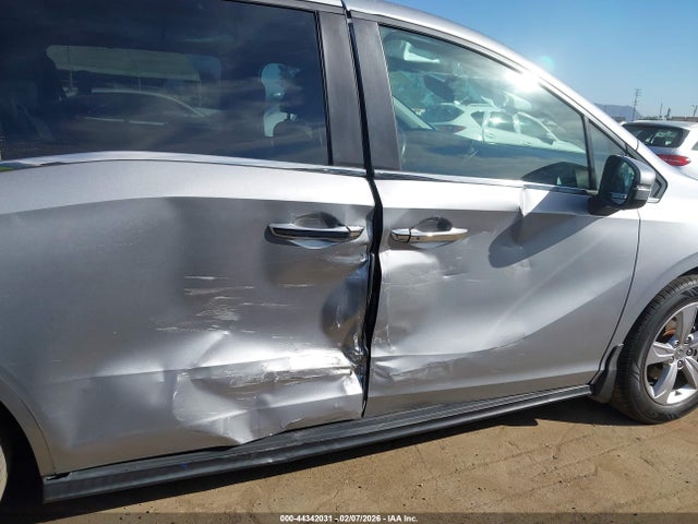 5FNRL6H70JB104977 Honda Odyssey Ex-l