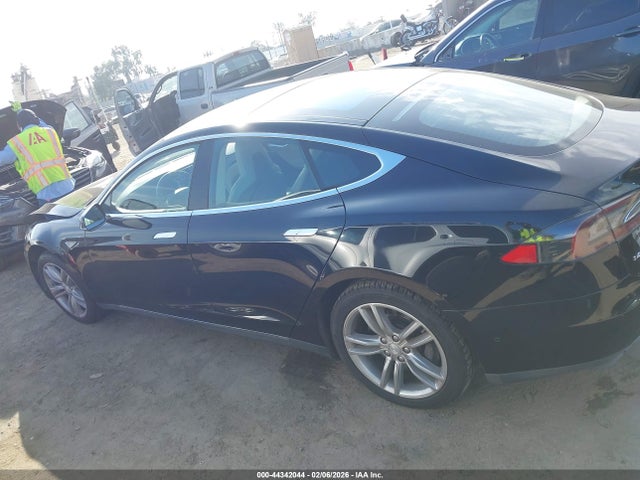 Tesla Model S 60/70/85 2015 5YJSA1H18FF096477 Image 13